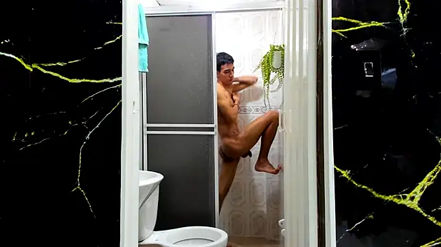 Snapshot of sweet_boy_sweet06 chatting on February 28, 2025, 4:10 am sweet boy sweet06 online show from February 28, 2025, 4:10 am