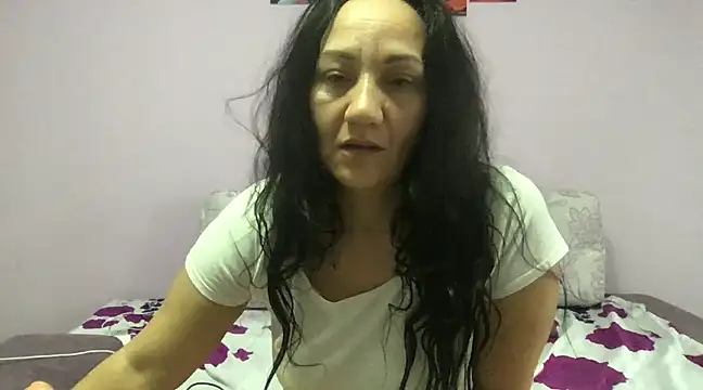 Snapshot of karllaa1234 chatting on February 27, 2025, 7:30 am karllaa1234 online show from February 27, 2025, 7:30 am