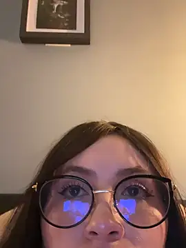 Snapshot of ValentinaOrtiz3 chatting on July 3, 2026, 4:08 am ValentinaOrtiz3 online show from July 3, 2026, 4:08 am