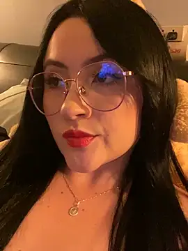 ValentinaOrtiz3 online show from December 4, 2025, 2:32 am