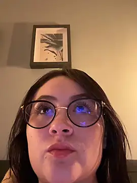 Snapshot of ValentinaOrtiz3 chatting on April 28, 2026, 3:44 am ValentinaOrtiz3 online show from April 28, 2026, 3:44 am