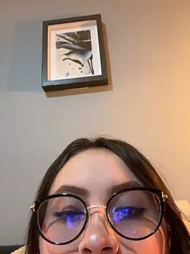 Snapshot of ValentinaOrtiz3 chatting on May 3, 2026, 3:22 am ValentinaOrtiz3 online show from May 3, 2026, 3:22 am