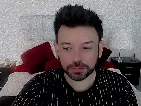 Snapshot of tonyglams chatting on September 13, 2025, 5:40 am tonyglams online show from September 13, 2025, 5:40 am