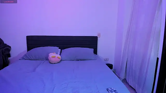 Snapshot of _JacobMiller__ chatting on December 5, 2025, 9:01 pm JacobMiller online show from December 5, 2025, 9:01 pm