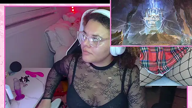 SophiaG125 online show from February 13, 2025, 7:24 am