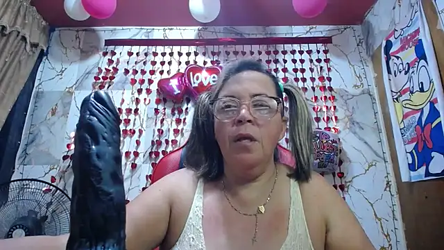 alina maturehot online show from February 15, 2026, 6:47 am