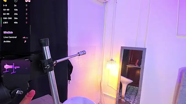 lanna brunette online show from April 5, 2026, 1:07 pm