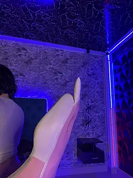 Scarlett-LS online show from March 25, 2026, 2:33 am