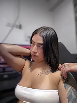 Scarlett-LS online show from November 6, 2025, 3:21 am