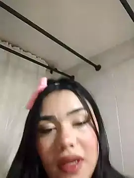 nikki grey online show from November 1, 2025, 11:20 pm