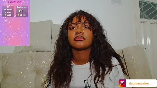 Daphnewalker   online show from October 1, 2025, 3:00 am