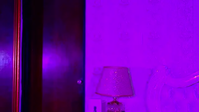 TianahGlow online show from February 13, 2026, 8:53 pm