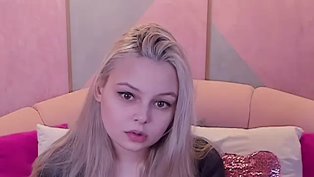 CLAIRE VOGT online show from February 20, 2025, 6:06 am