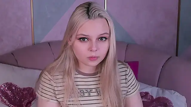 CLAIRE VOGT online show from March 3, 2025, 3:32 pm