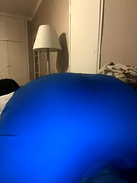 Snapshot of Budibudi5 chatting on November 13, 2025, 4:05 am Budibudi5 online show from November 13, 2025, 4:05 am