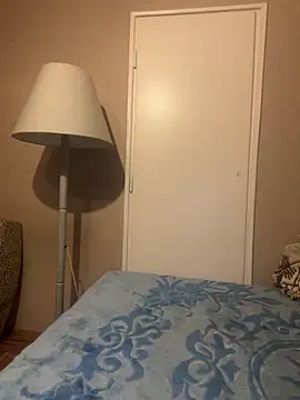 Snapshot of Budibudi5 chatting on November 17, 2025, 10:14 pm Budibudi5 online show from November 17, 2025, 10:14 pm