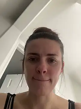 CecilGreen online show from March 17, 2025, 1:29 pm