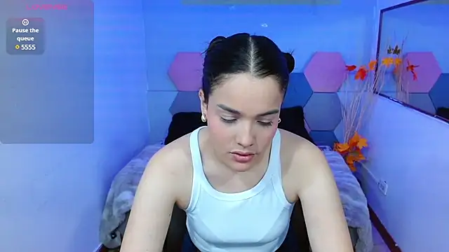 Lana Pearce online show from March 6, 2025, 1:57 pm