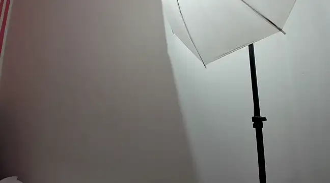 Amelia Royer online show from February 22, 2025, 12:51 pm