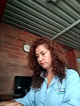 Cielo carpentier69 online show from May 6, 2026, 3:38 pm