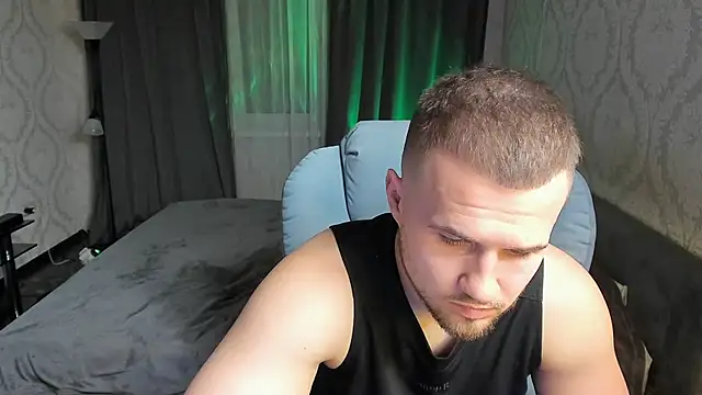 Snapshot of Vladik_b chatting on March 11, 2025, 4:51 pm Vladik b online show from March 11, 2025, 4:51 pm