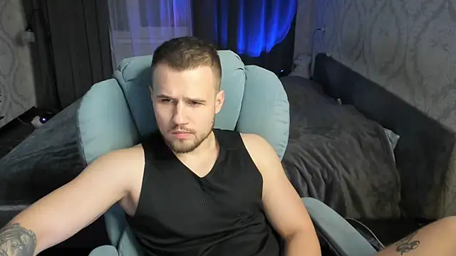 Snapshot of Vladik_b chatting on March 18, 2025, 8:59 pm Vladik b online show from March 18, 2025, 8:59 pm