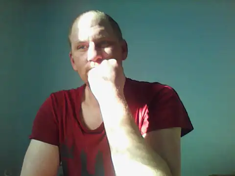 Snapshot of Krzysiekg123 chatting on January 18, 2026, 10:40 am Krzysiekg123 online show from January 18, 2026, 10:40 am