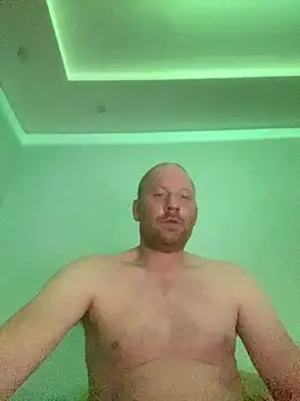 Snapshot of Krzysiekg123 chatting on February 20, 2026, 10:55 pm Krzysiekg123 online show from February 20, 2026, 10:55 pm