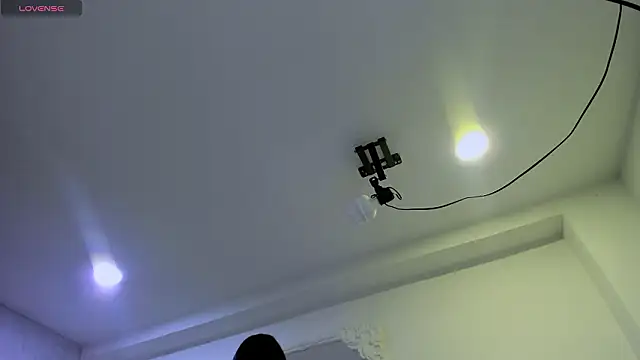 EmiliaRose  online show from February 11, 2026, 9:03 pm