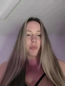 Mona Plus online show from January 5, 2026, 6:00 pm