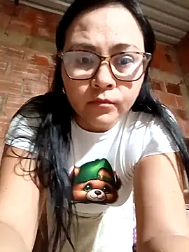 Snapshot of promiscuous-indecent-momm chatting on December 13, 2025, 8:04 pm promiscuous-indecent-momm online show from December 13, 2025, 8:04 pm