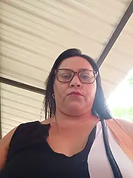 Snapshot of promiscuous-indecent-momm chatting on January 12, 2026, 2:35 pm promiscuous-indecent-momm online show from January 12, 2026, 2:35 pm