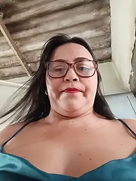 Snapshot of promiscuous-indecent-momm chatting on January 15, 2026, 1:47 pm promiscuous-indecent-momm online show from January 15, 2026, 1:47 pm