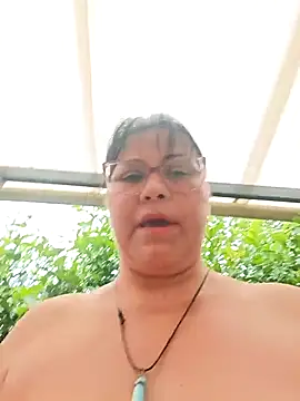 Snapshot of promiscuous-indecent-momm chatting on April 30, 2026, 8:57 pm promiscuous-indecent-momm online show from April 30, 2026, 8:57 pm