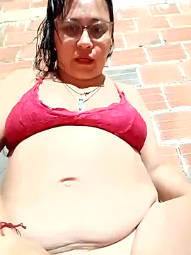 Snapshot of promiscuous-indecent-momm chatting on April 26, 2026, 3:15 am promiscuous-indecent-momm online show from April 26, 2026, 3:15 am