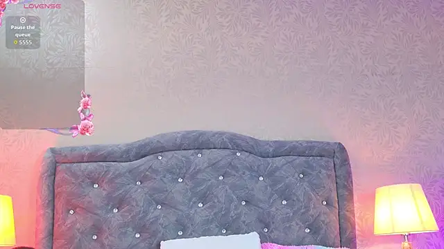 Snapshot of YesyHills chatting on March 1, 2026, 11:43 am YesyHills online show from March 1, 2026, 11:43 am