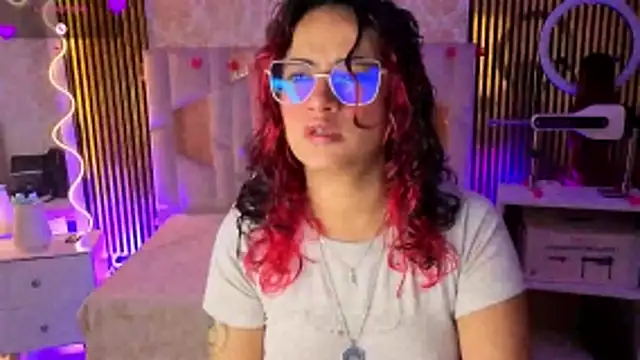 kristen tay online show from March 17, 2026, 3:31 am