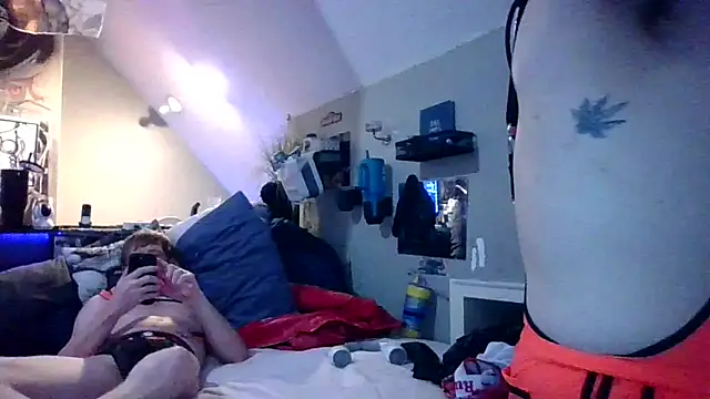 Snapshot of Sk00byJaXxX212 chatting on March 10, 2026, 3:32 am Sk00byJaXxX212 online show from March 10, 2026, 3:32 am