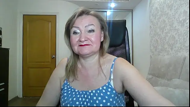 Victoria secrets  online show from October 21, 2025, 5:12 pm