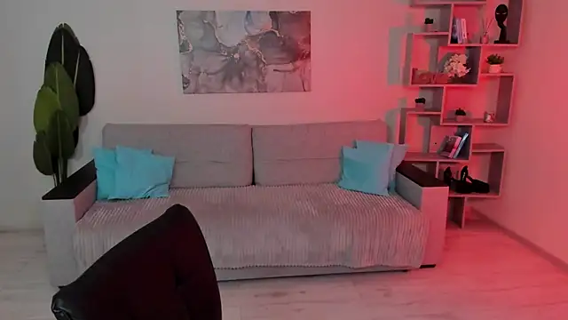 GabriellaMays online show from April 12, 2026, 5:11 am