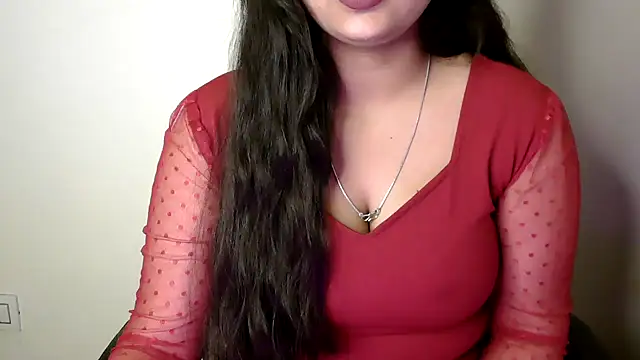 Snapshot of megancatluna chatting on February 19, 2026, 8:11 am megancatluna online show from February 19, 2026, 8:11 am