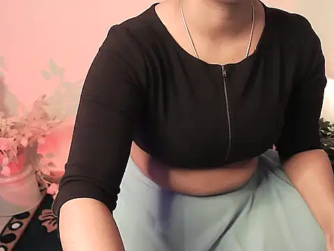 megancatluna online show from November 23, 2025, 4:33 am