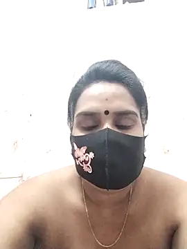 Snapshot of Mitila-3232 chatting on February 20, 2026, 11:50 pm Mitila-3232 online show from February 20, 2026, 11:50 pm