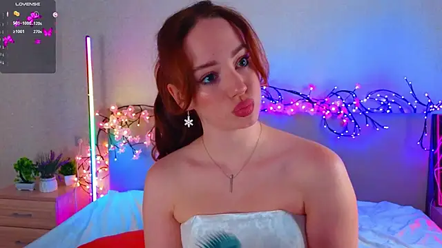 StacyWatts online show from December 15, 2025, 8:47 pm