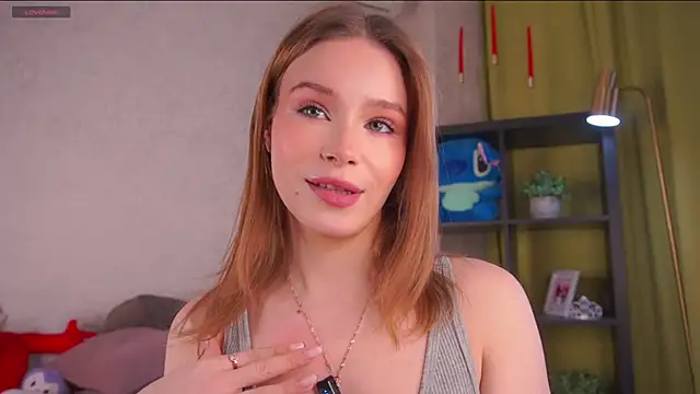 TaiteBayles online show from April 15, 2026, 1:33 am