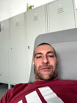 Snapshot of Jackcazzone_82 chatting on September 20, 2025, 12:10 pm Jackcazzone 82 online show from September 20, 2025, 12:10 pm
