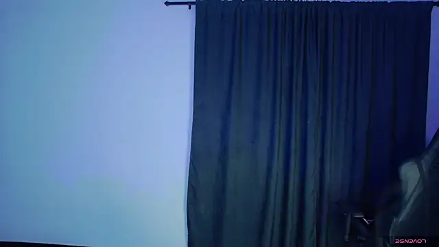 Snapshot of Arii_moon chatting on November 12, 2025, 7:40 pm Arii moon online show from November 12, 2025, 7:40 pm