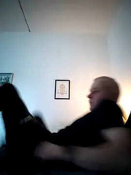 Snapshot of Teemu chatting on March 30, 2026, 4:41 pm Teemu online show from March 30, 2026, 4:41 pm