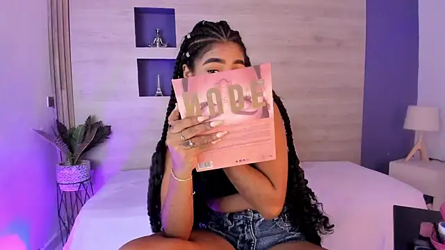 Snapshot of Lana_Starlett chatting on January 6, 2026, 4:05 am Lana Starlett online show from January 6, 2026, 4:05 am