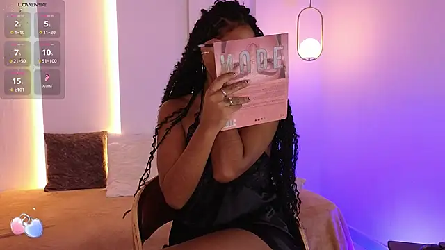 Snapshot of Lana_Starlett chatting on November 15, 2025, 3:43 am Lana Starlett online show from November 15, 2025, 3:43 am